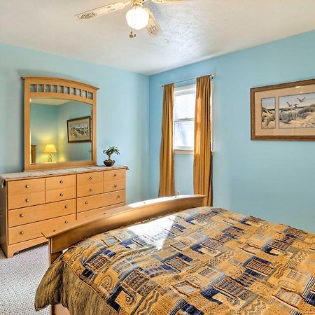 Lake Waccamaw Home With Fenced Yard And Shared Pier! Екстер'єр фото