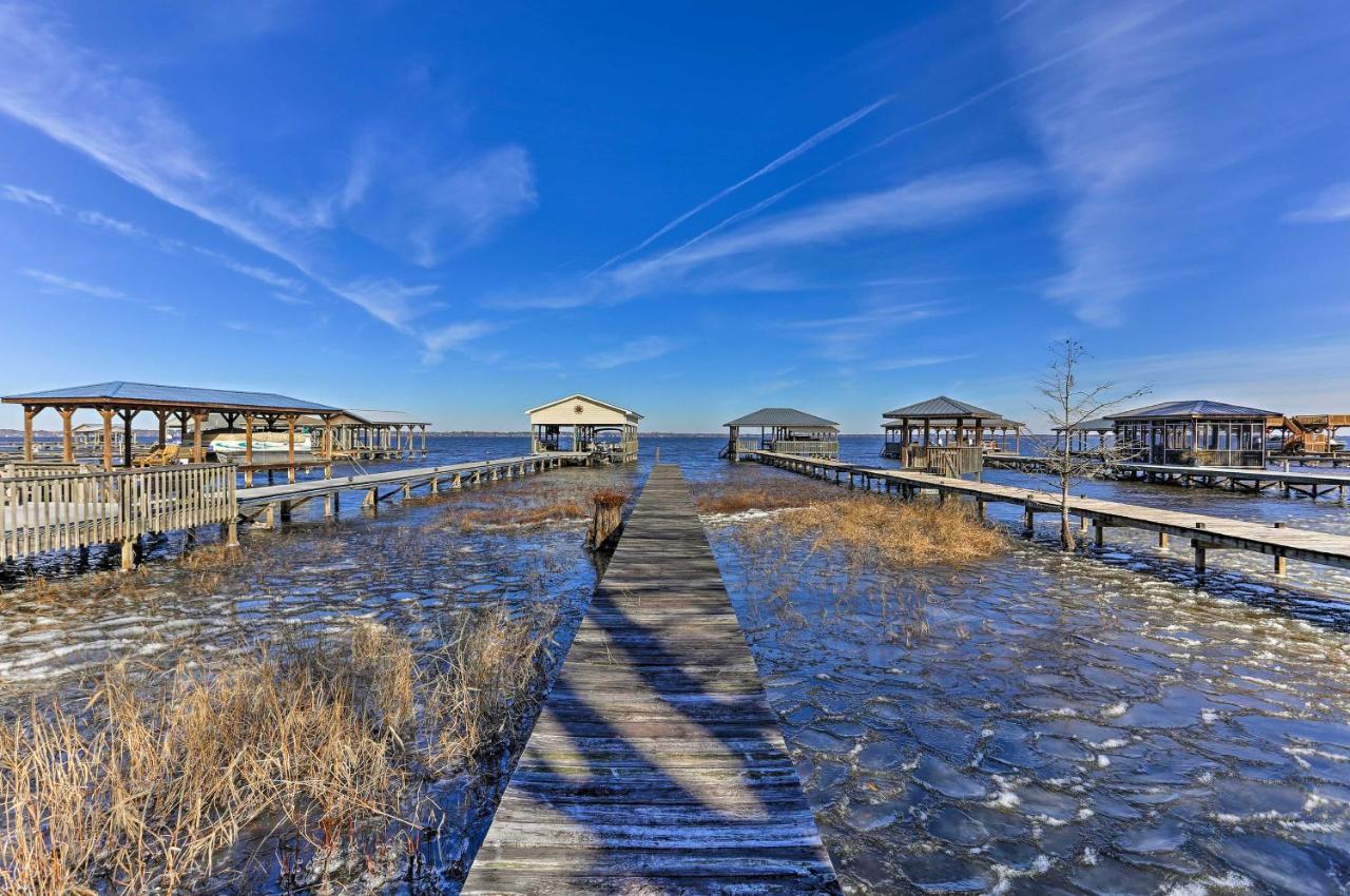 Lake Waccamaw Home With Fenced Yard And Shared Pier! Екстер'єр фото