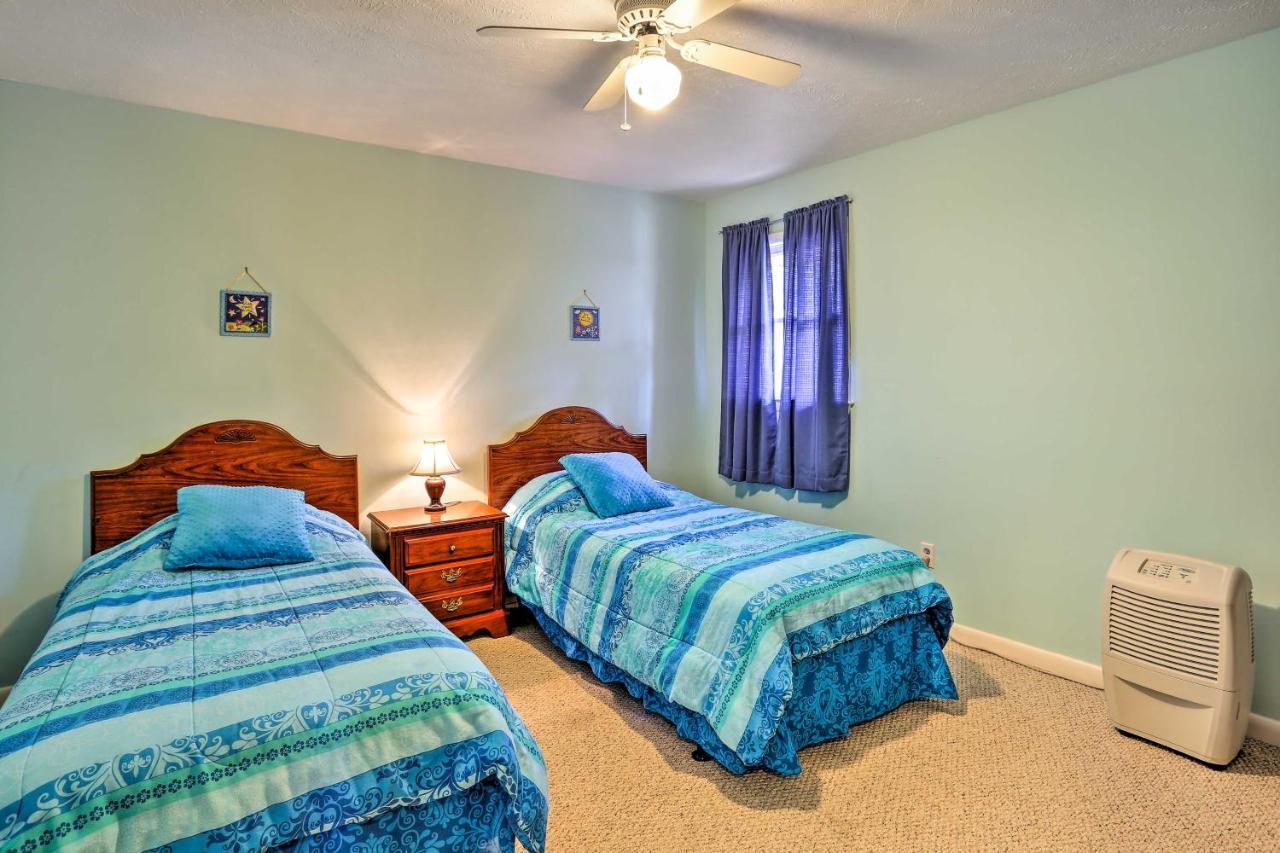 Lake Waccamaw Home With Fenced Yard And Shared Pier! Екстер'єр фото